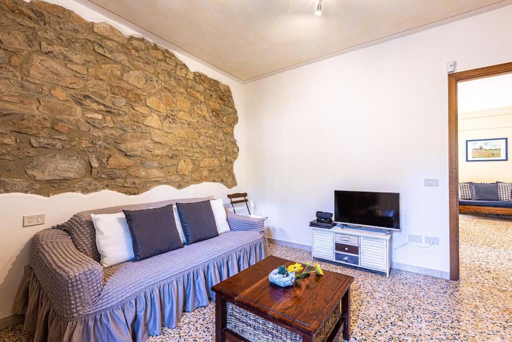 Casa Della Nonna Villa Chianni Buitenkant foto